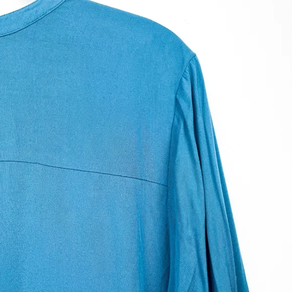 Denver Hayes Long Sleeve Blue Button-Up Blouse - Picture 6 of 10